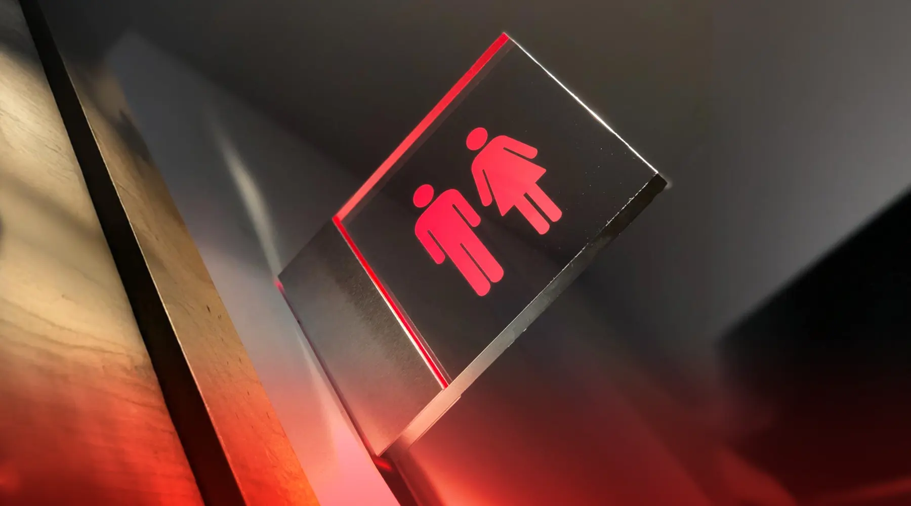 Smart Restrooms with Automatic Systems